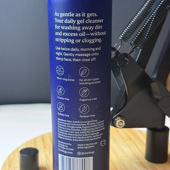 Curology • Gentle Cleanser • Lightly Foaming Face Wash 5oz Fragrance Free NWOB - Picture 3 of 4